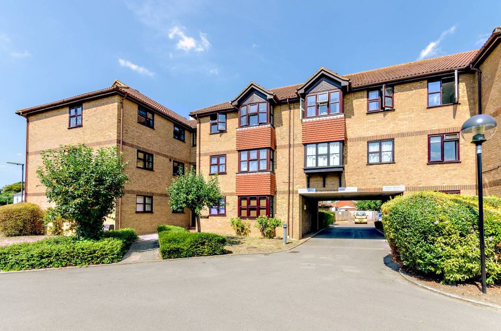 Property photo 1 of 5