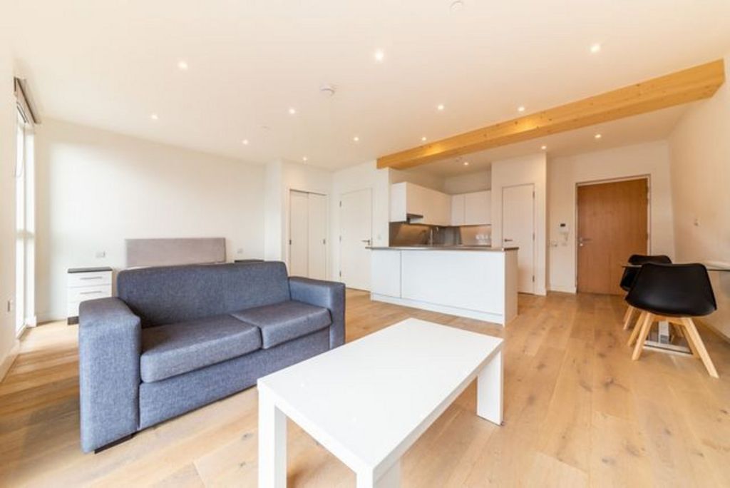 Property photo 2 of 12