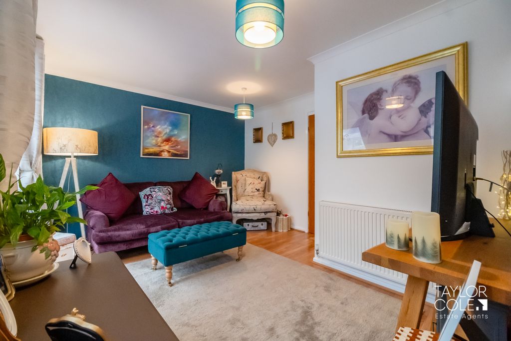 Property photo 3 of 18