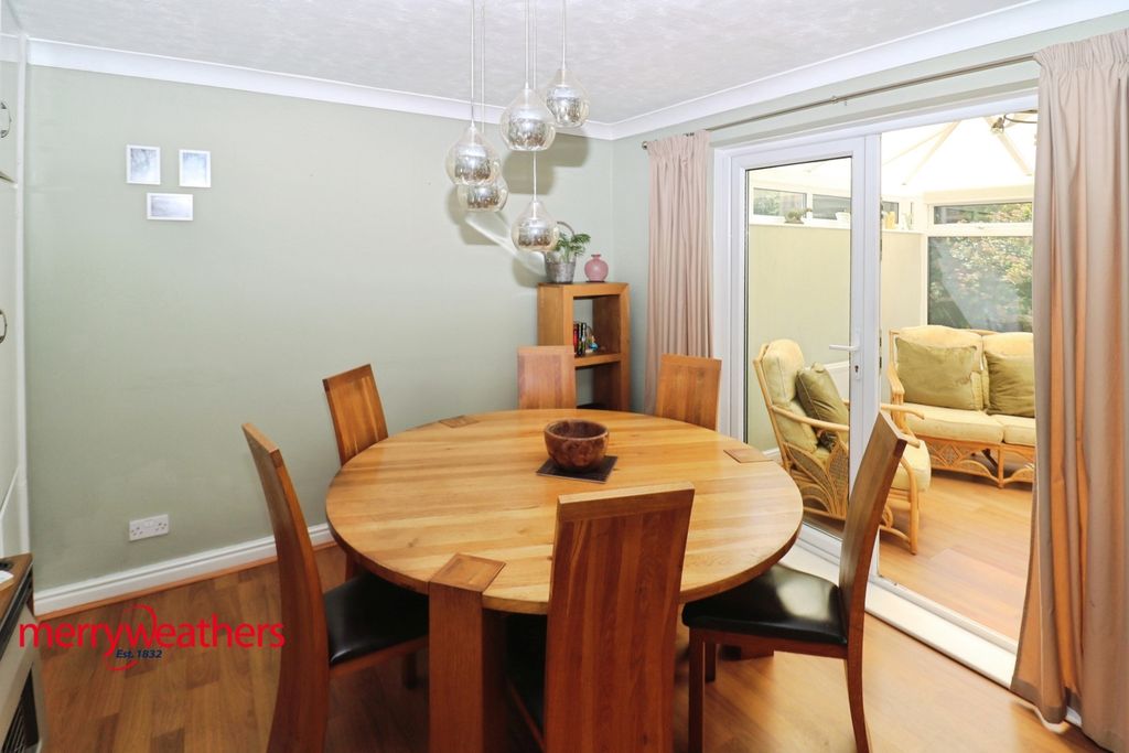 Property photo 3 of 13 Dining Room