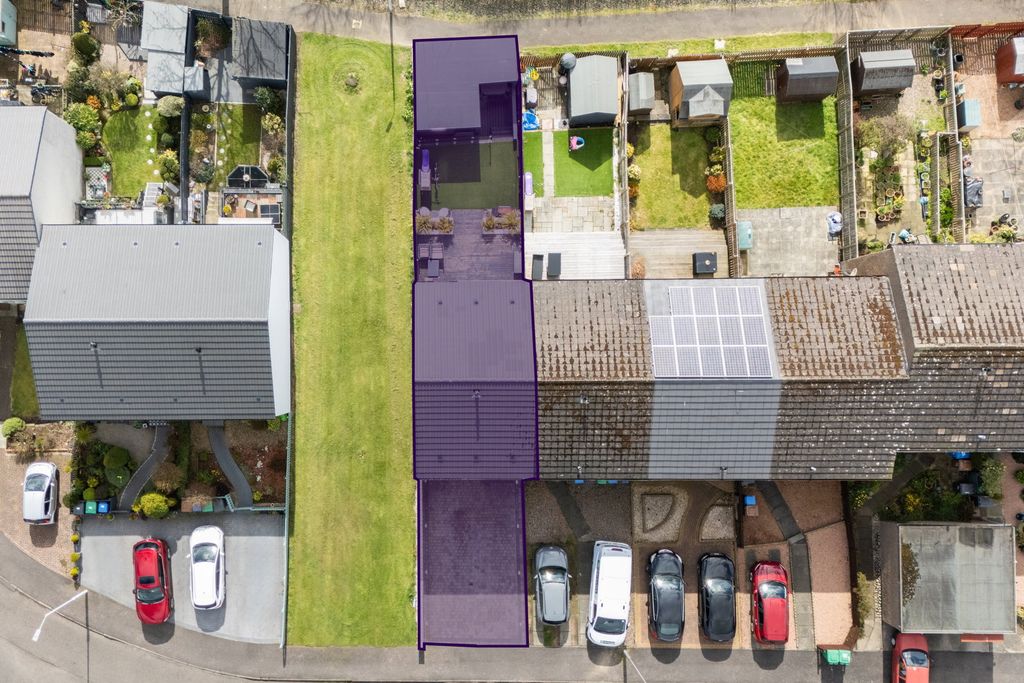 Property photo 2 of 31