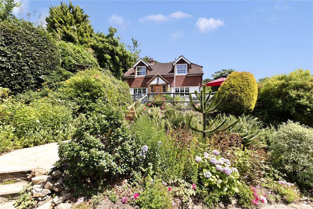 Property photo 1 of 23 Picture No. 01