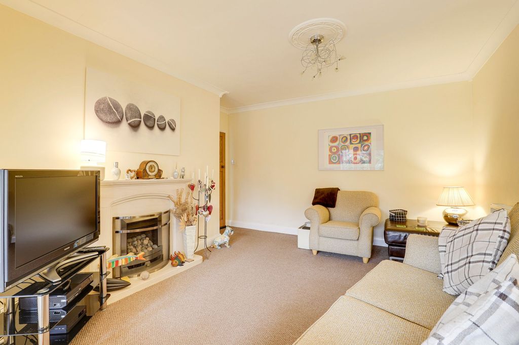 Property photo 3 of 23