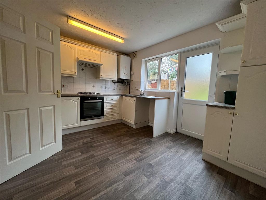 Property photo 3 of 9 2.Jpg