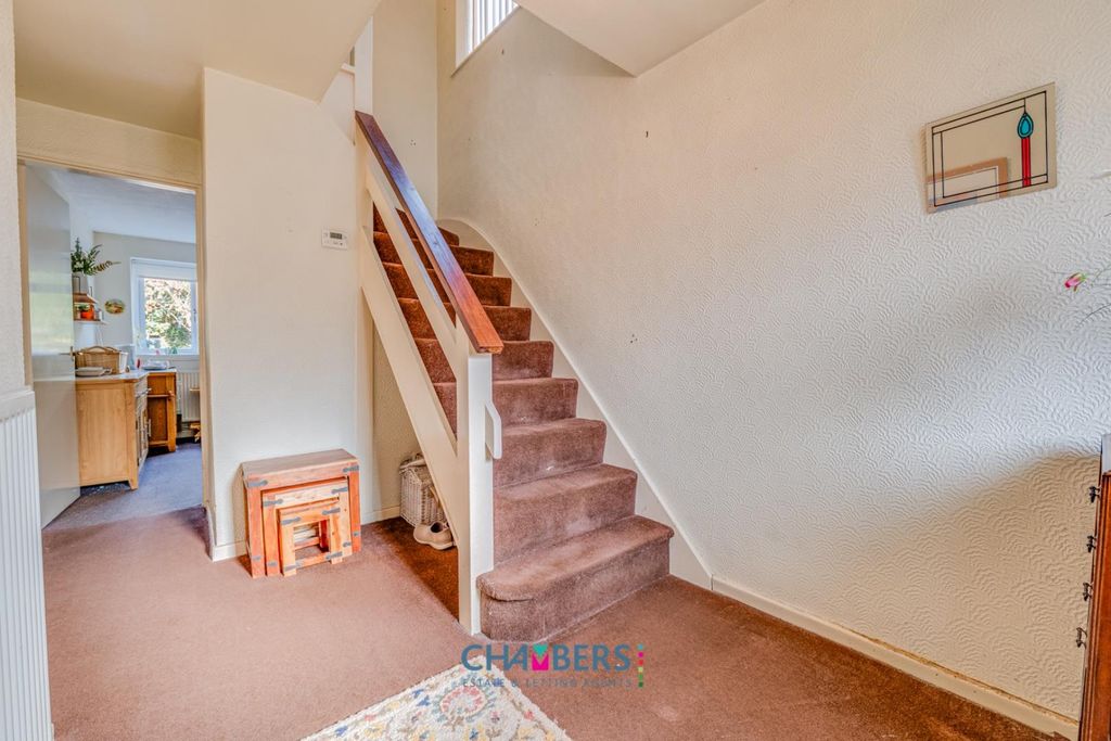 Property photo 2 of 31 Entrance Hallway