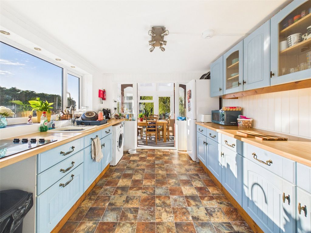 Property photo 2 of 20 Picture No. 61