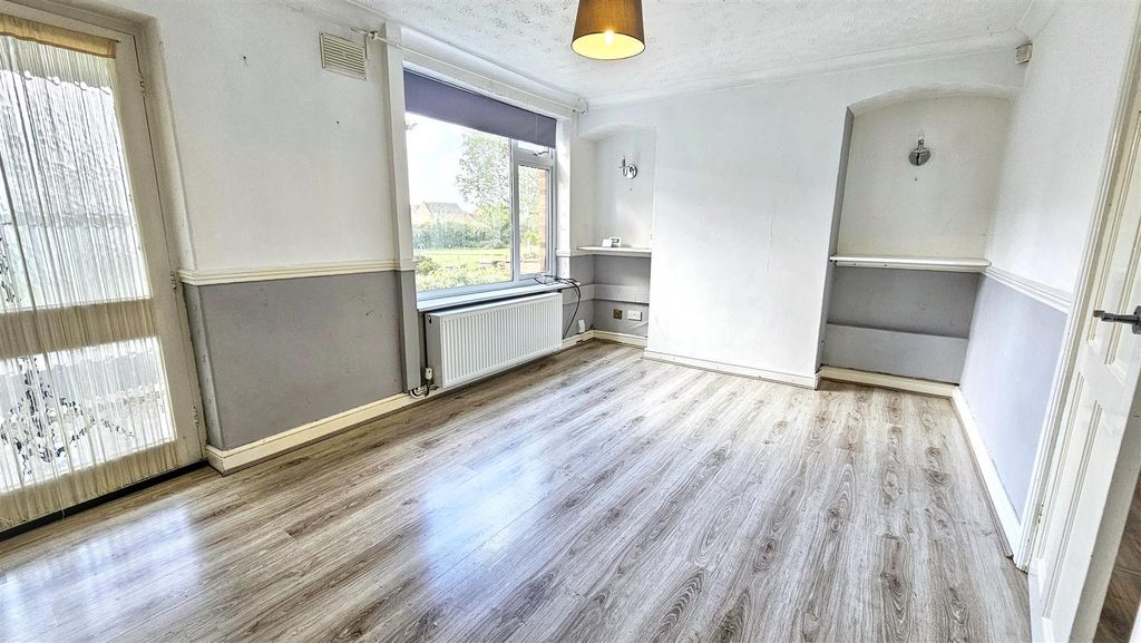 Property photo 3 of 13 20260413_103739.Jpg