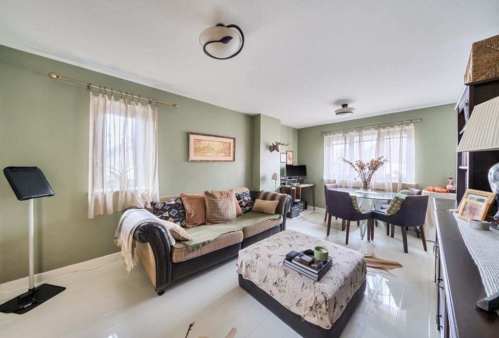 Property photo 2 of 16 1419413-5-69A029d...