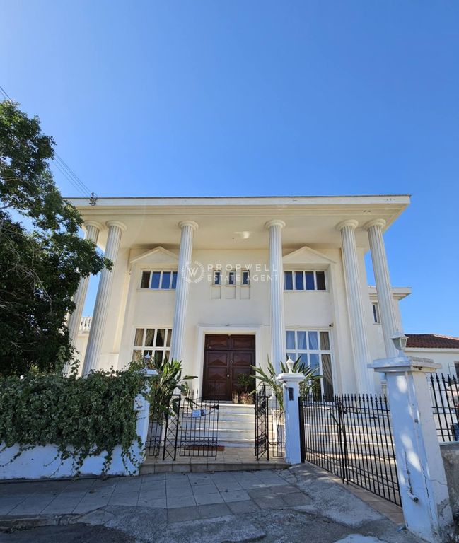 Property photo 2 of 28