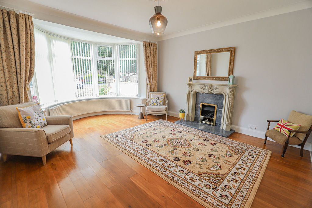 Property photo 3 of 22