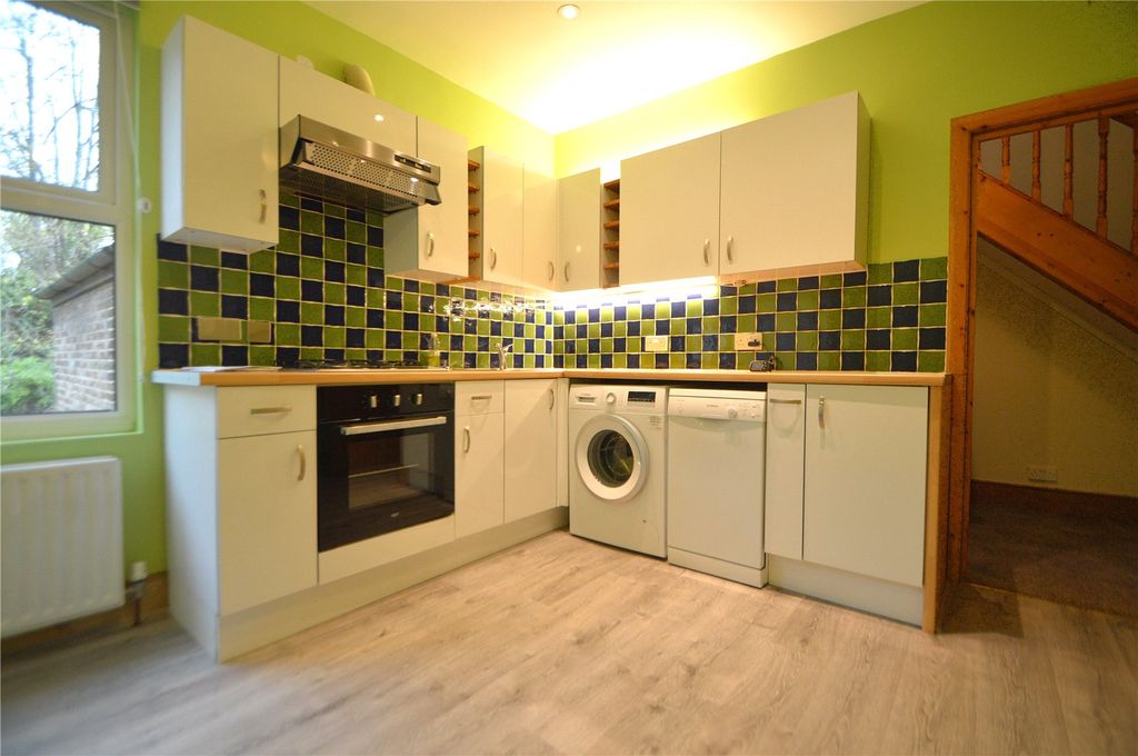 Property photo 2 of 13 Picture No. 10