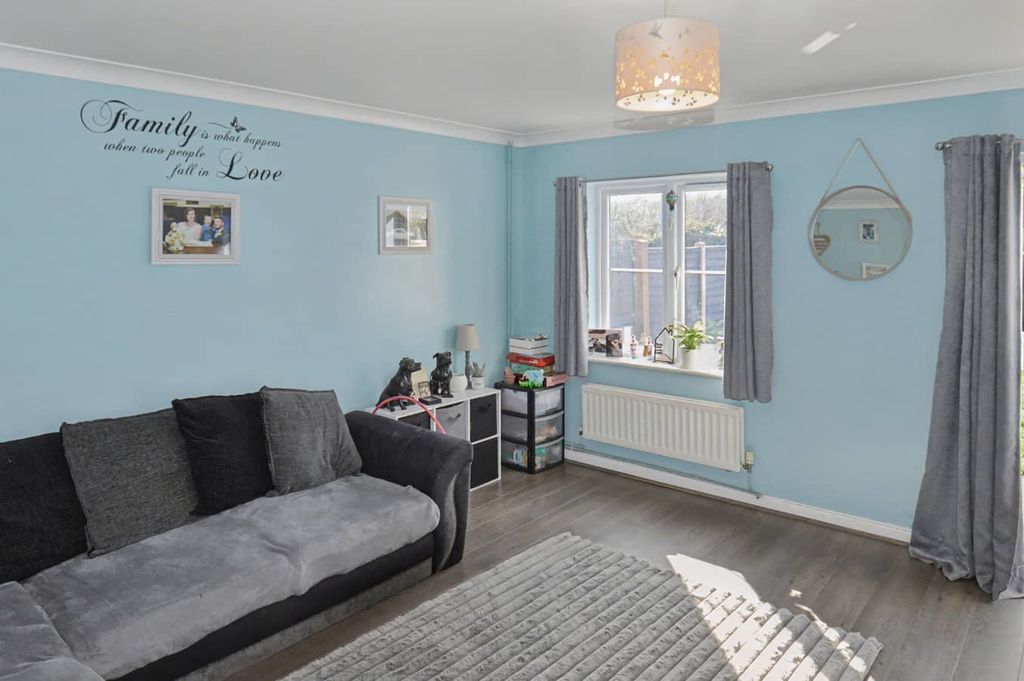 Property photo 3 of 18 Property Image