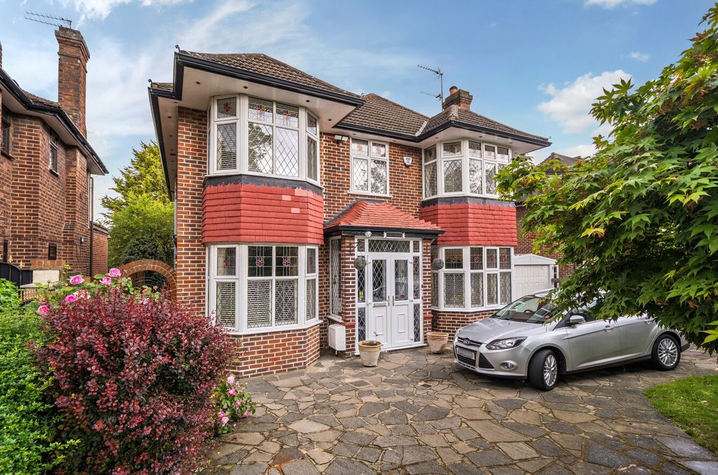 Property photo 1 of 24 1452924-1-6A04B16...