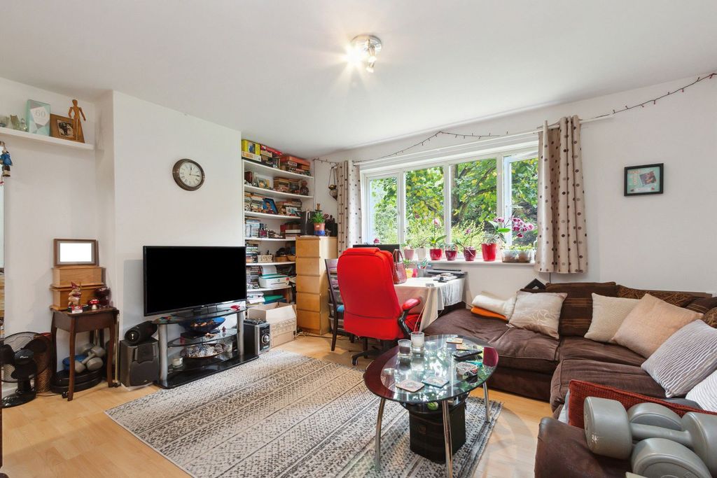 Property photo 2 of 6