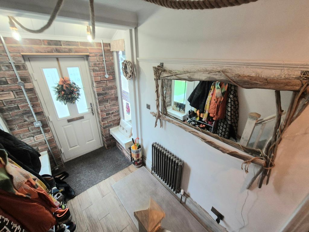 Property photo 3 of 16 Image