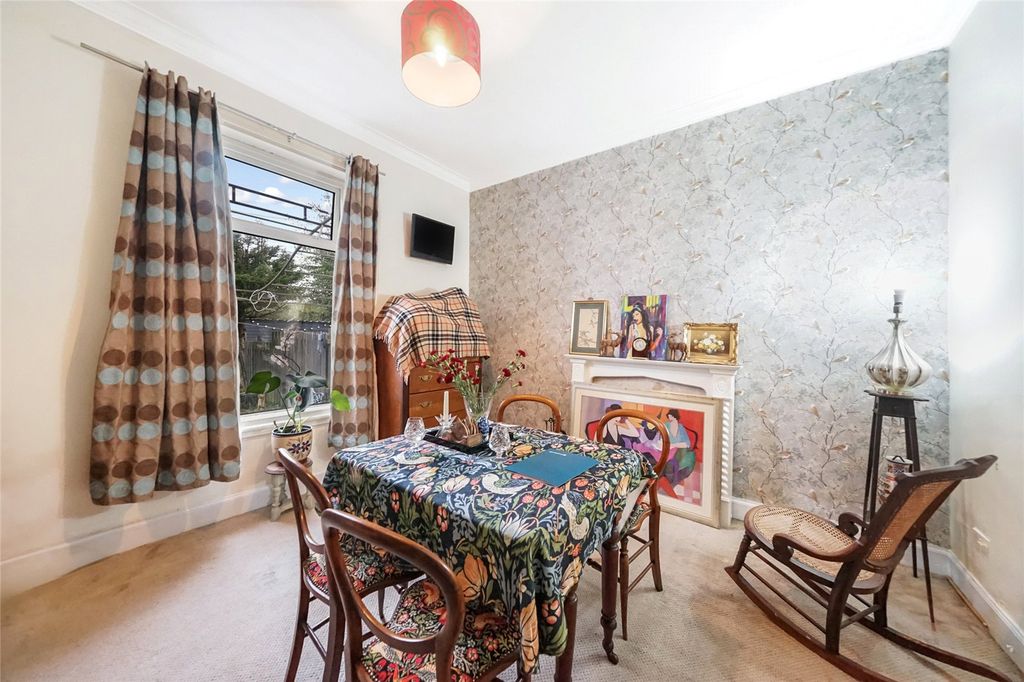 Property photo 3 of 21 Picture No. 08