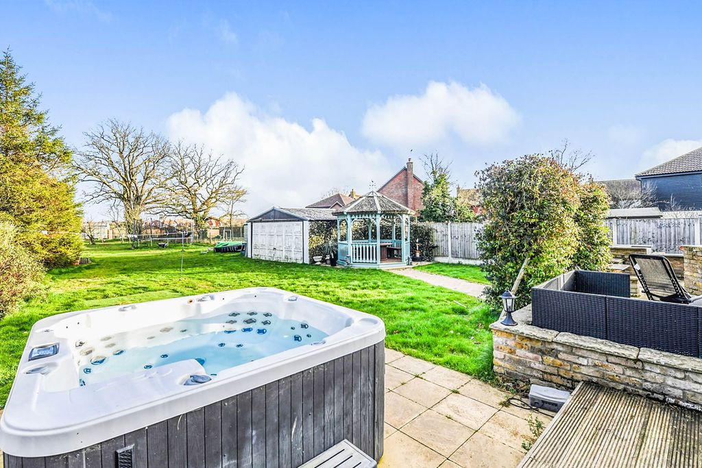 Property photo 2 of 15 Rear Garden