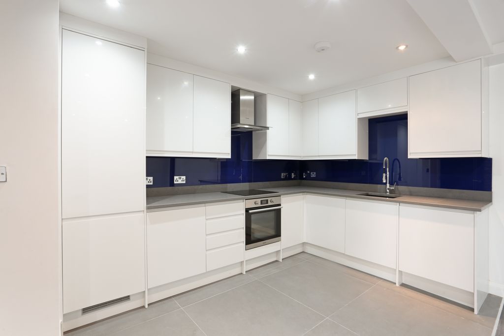 Property photo 3 of 14 Open-Plan Kitchen