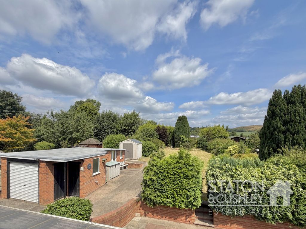 Property photo 3 of 40