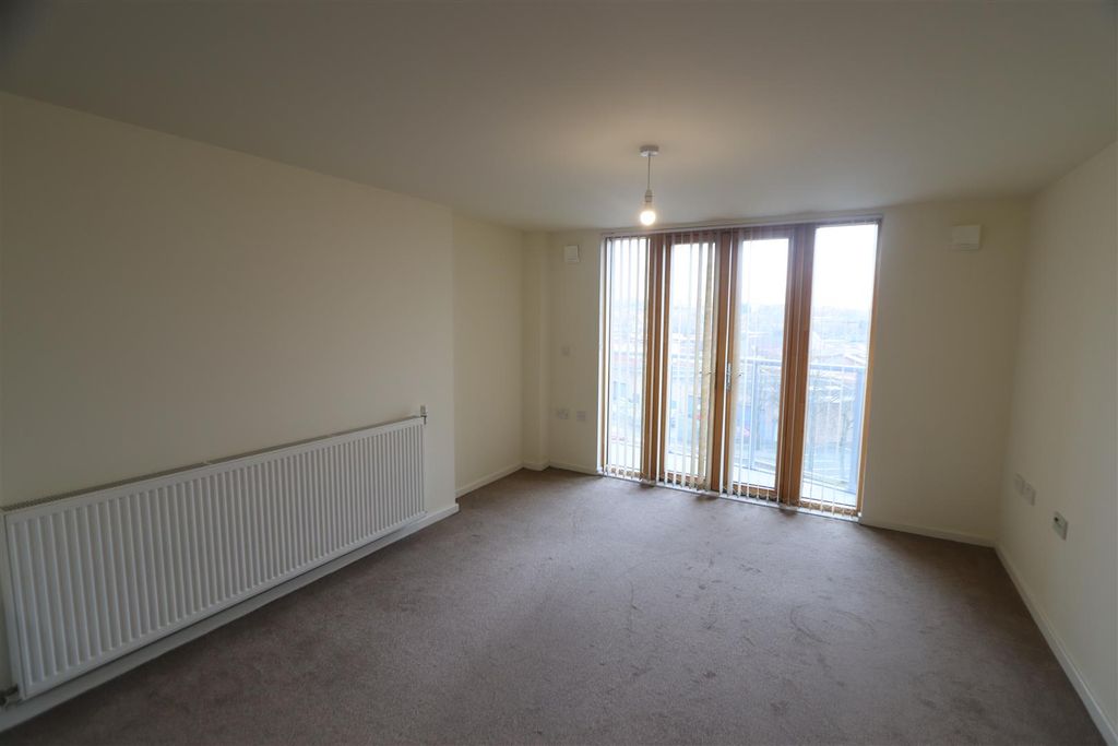 Property photo 2 of 7 Lounge 1.Jpg