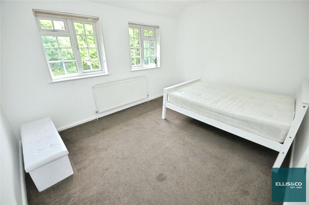 Property photo 3 of 10 Picture No. 11