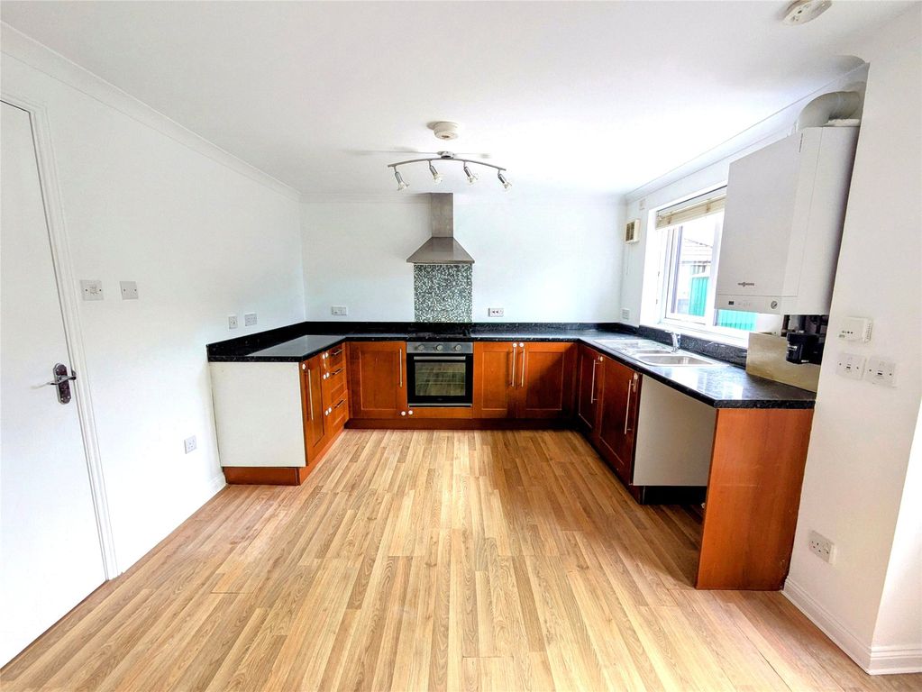 Property photo 3 of 16 Picture No. 18