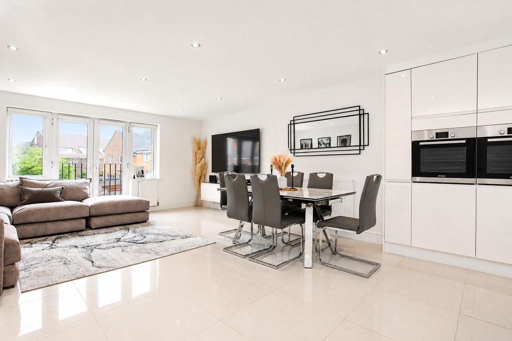 Property photo 1 of 18 A8cd5261-2A7c-48E4-9864-57Af4c0640Ed.Png