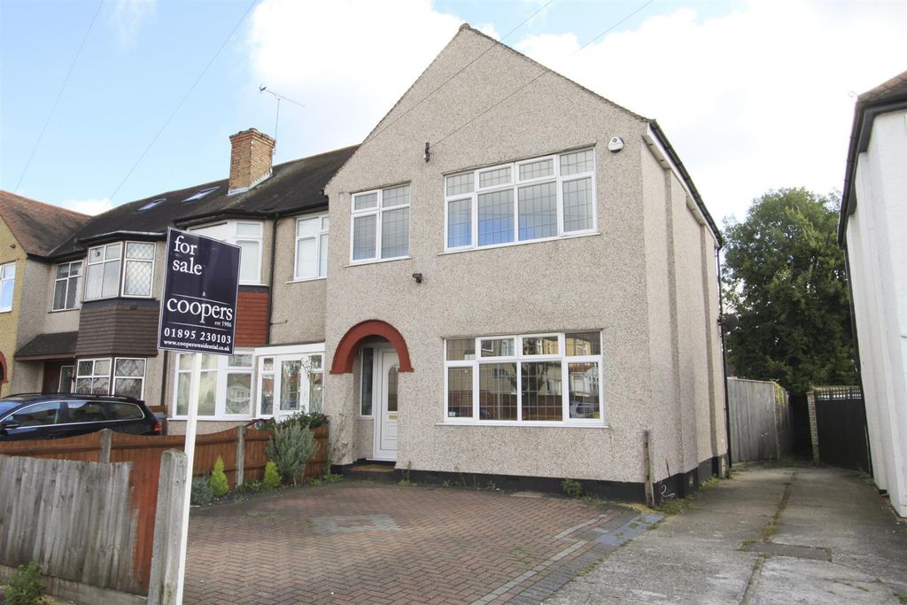 Property photo 1 of 10 External