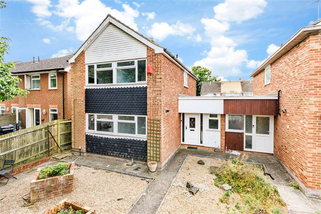 Property photo 1 of 10 External (Brochure)*