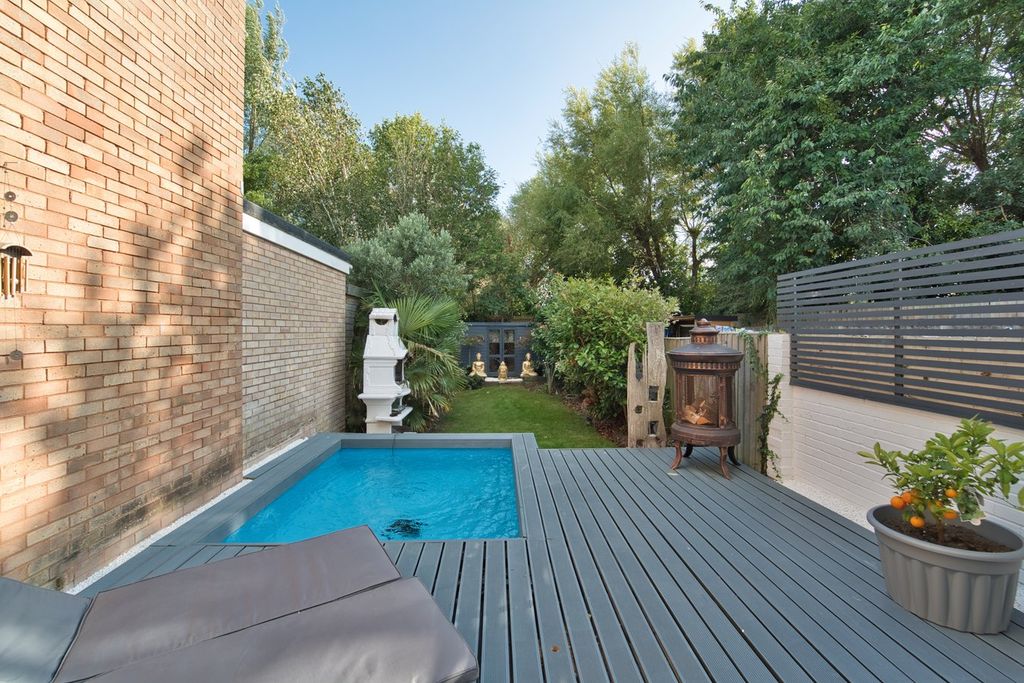 Property photo 1 of 16 Plunge Pool