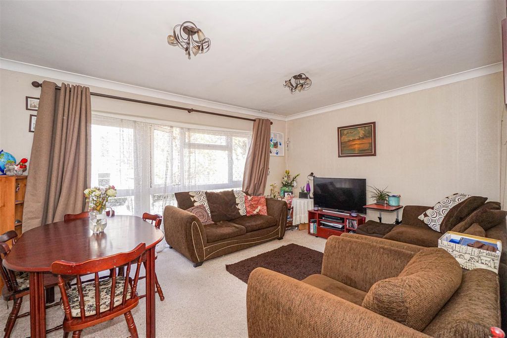 Property photo 2 of 12 Dsc01981.Jpg