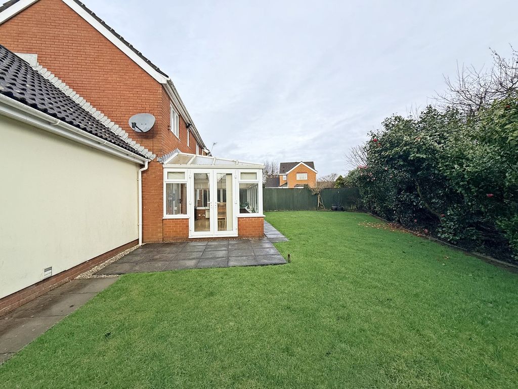 Property photo 3 of 31 Rear Garden