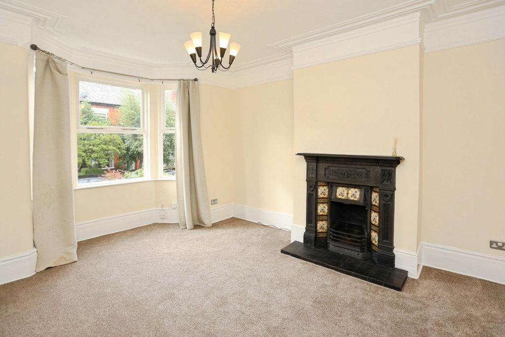 Property photo 2 of 14 Picture No. 17