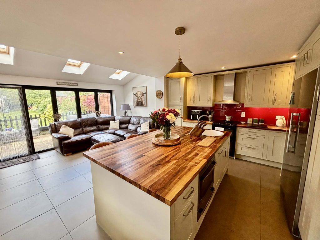 Property photo 3 of 16