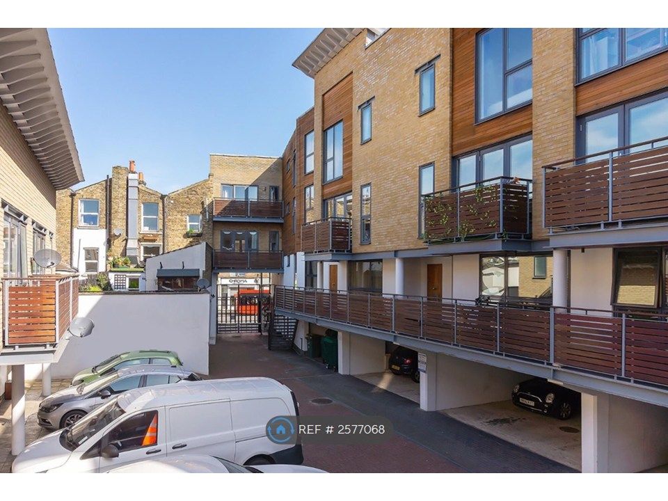 Property photo 1 of 14 Horseshoe Mews - Development