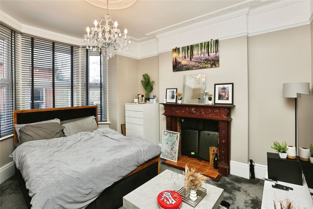 Property photo 3 of 19 Picture No. 02