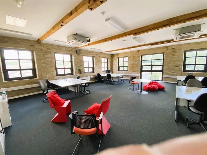 Property photo 3 of 10 Photo 6