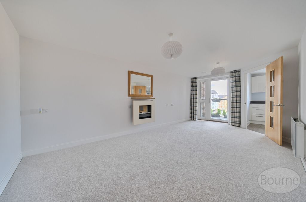 Property photo 3 of 19 Picture 3