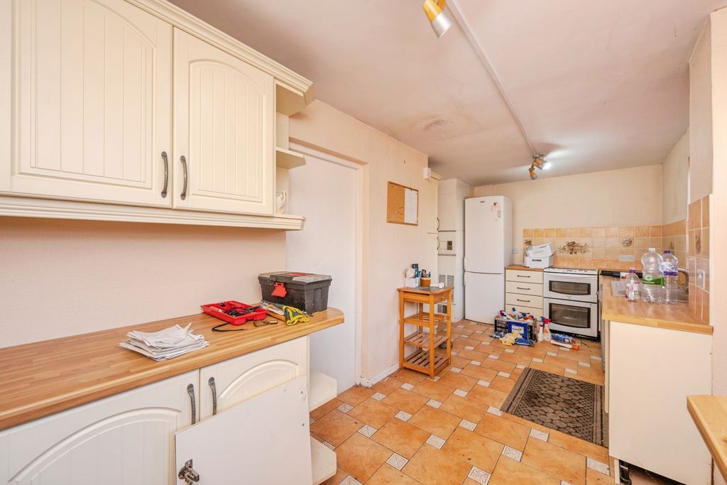 Property photo 3 of 20 Pbox-Img.Jpg