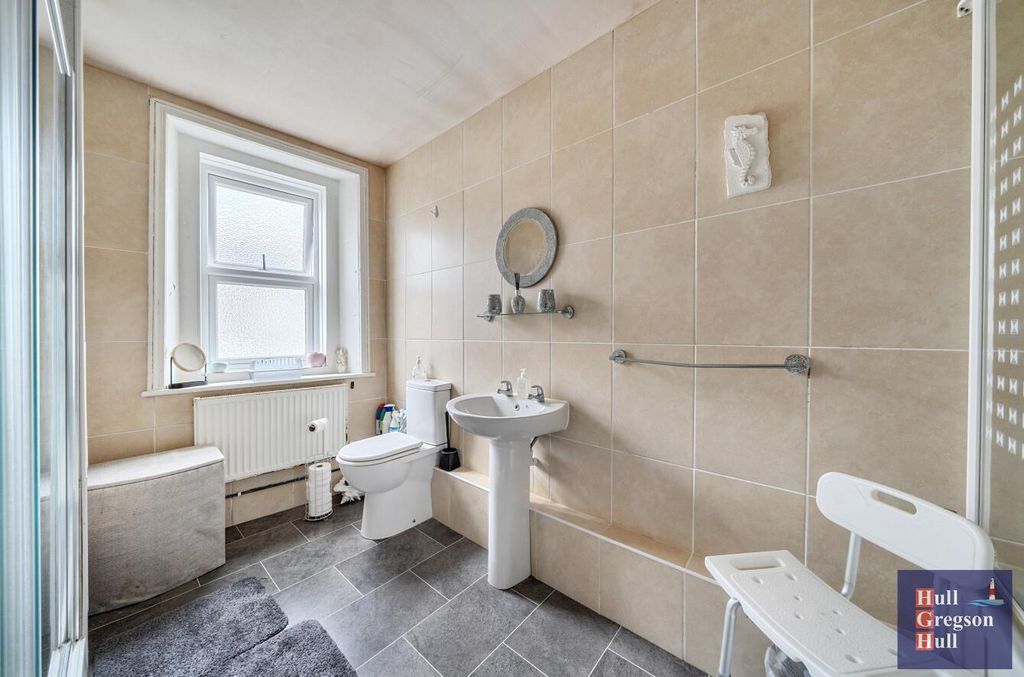 Additional image 7 of 4 bed terraced house for saleEaston Square, Portland DT5