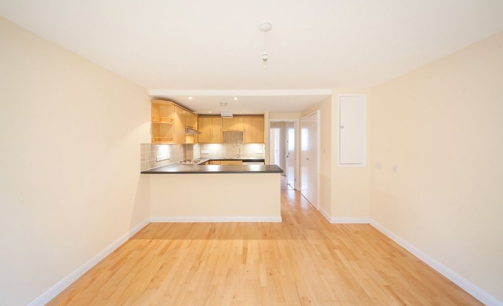 Property photo 3 of 8 Picture No. 03