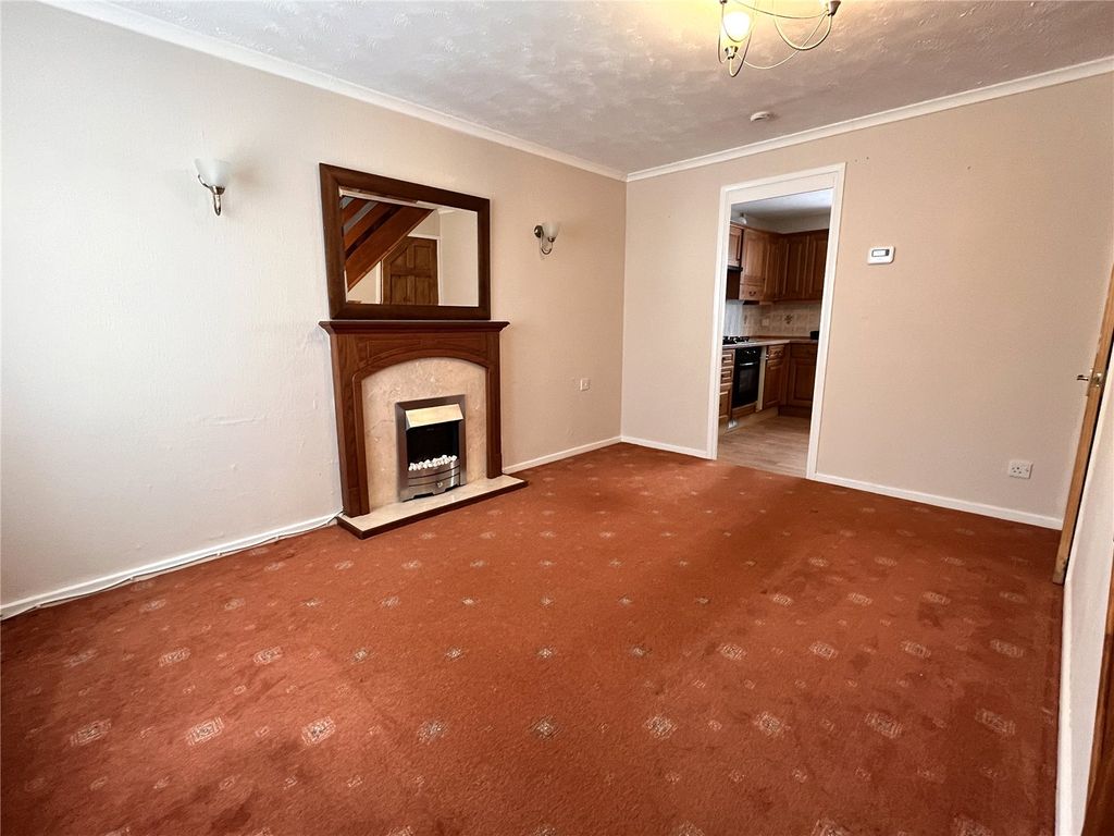 Property photo 2 of 17 Picture No. 04