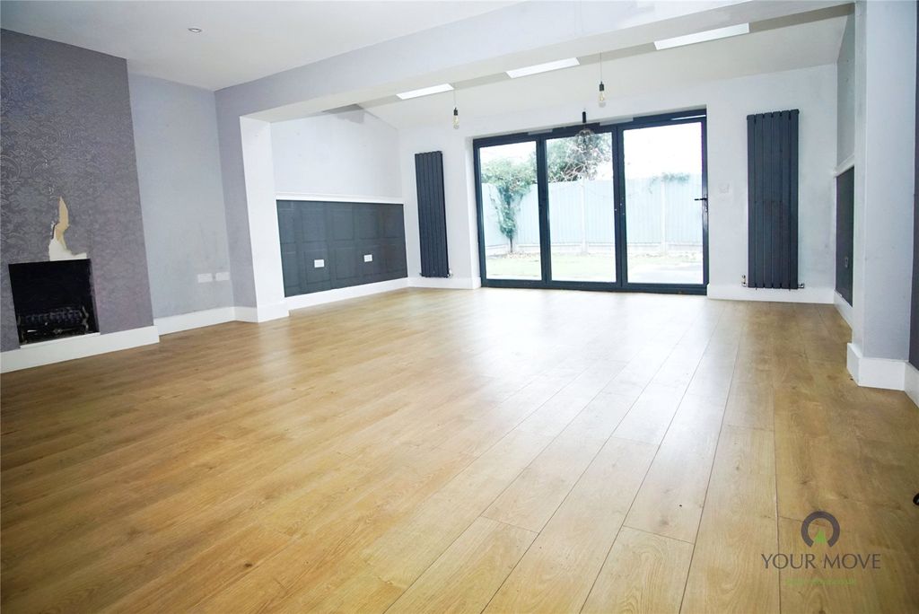 Property photo 2 of 12 Picture No. 03