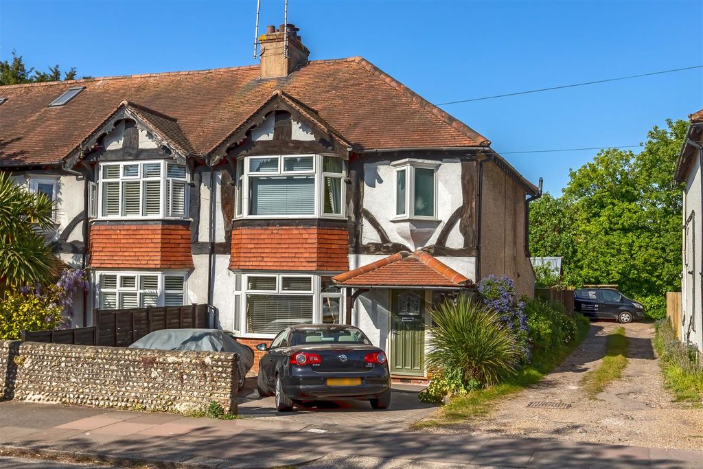 Property photo 1 of 22 South Farm Rd_31.Jpg