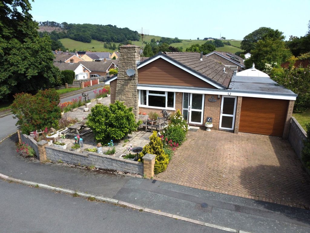 Property photo 1 of 23 Picture No. 01