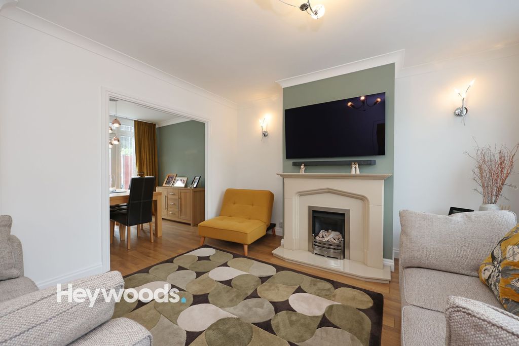 Property photo 2 of 44