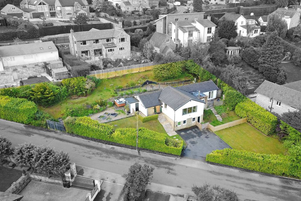 Property photo 1 of 33