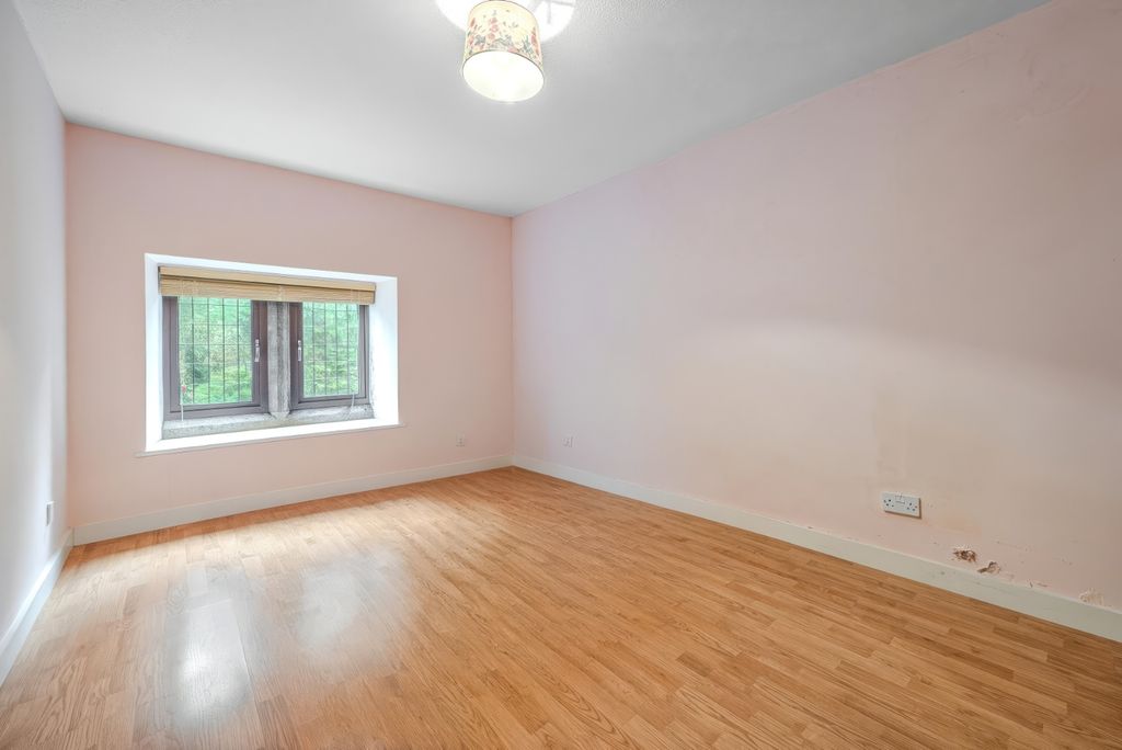 Property photo 3 of 12 Picture No. 09