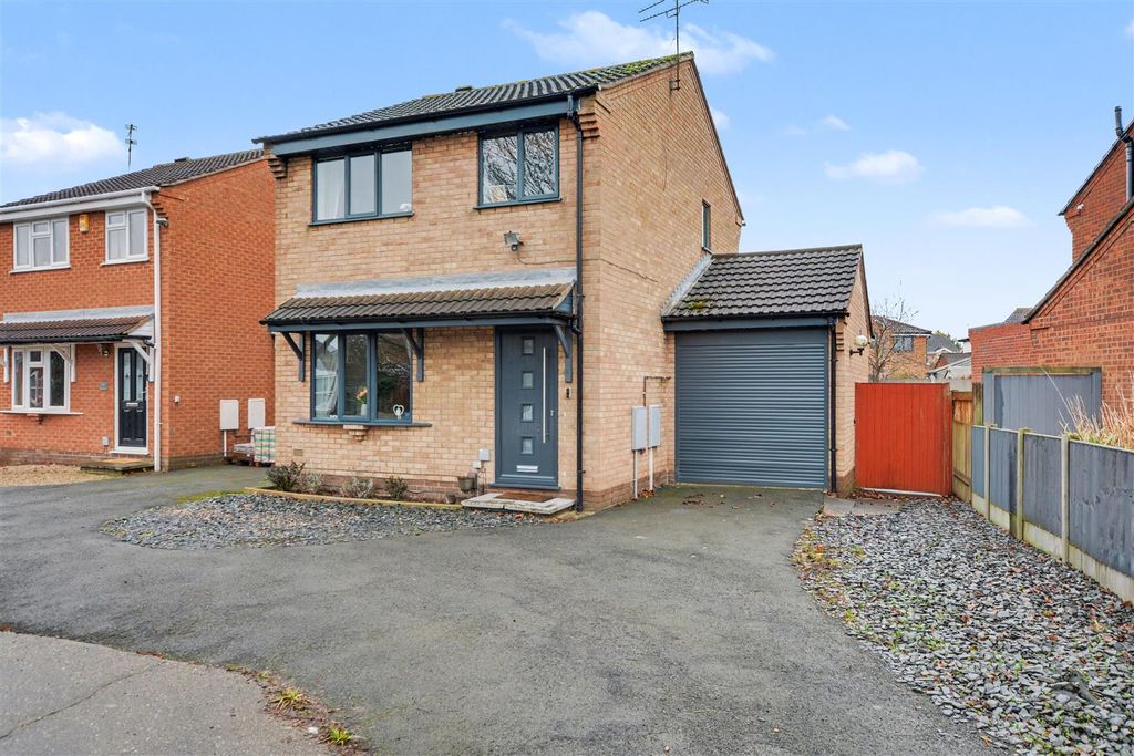 Property photo 1 of 20 Front_4.Jpeg