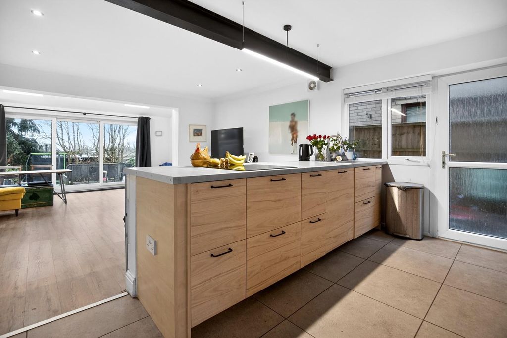 Property photo 2 of 18 Img_6212.Jpg